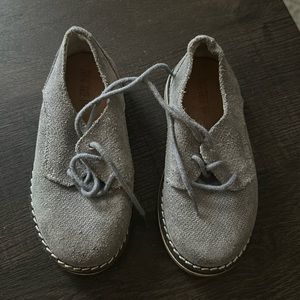 Toodler dress shoes.